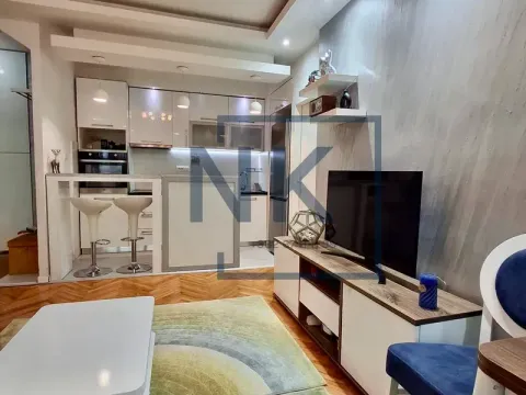 Izdavanje, dvosoban stan, 55m², Drpe Mandića, Podgorica - image 4