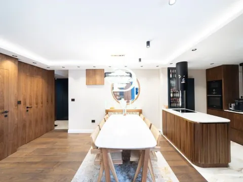 Sale, house, 260m², Bezanijska Kosa 1, Bežanijska Kosa Sve Podlokacije - image 8