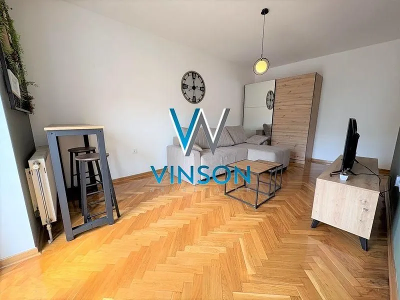 Izdavanje, stan, 28m², Centar, Novi Sad