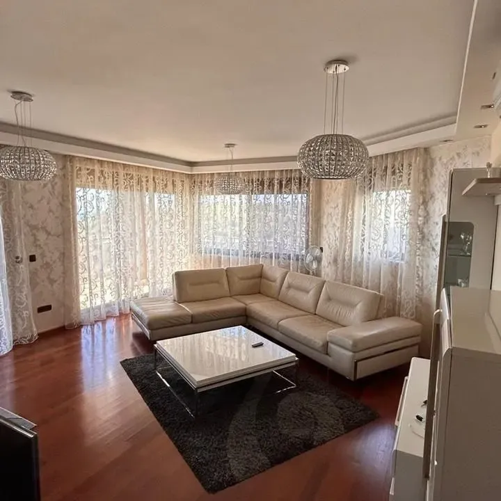 Prodaja, dvosoban stan, 120m², Vidikovac, Budva