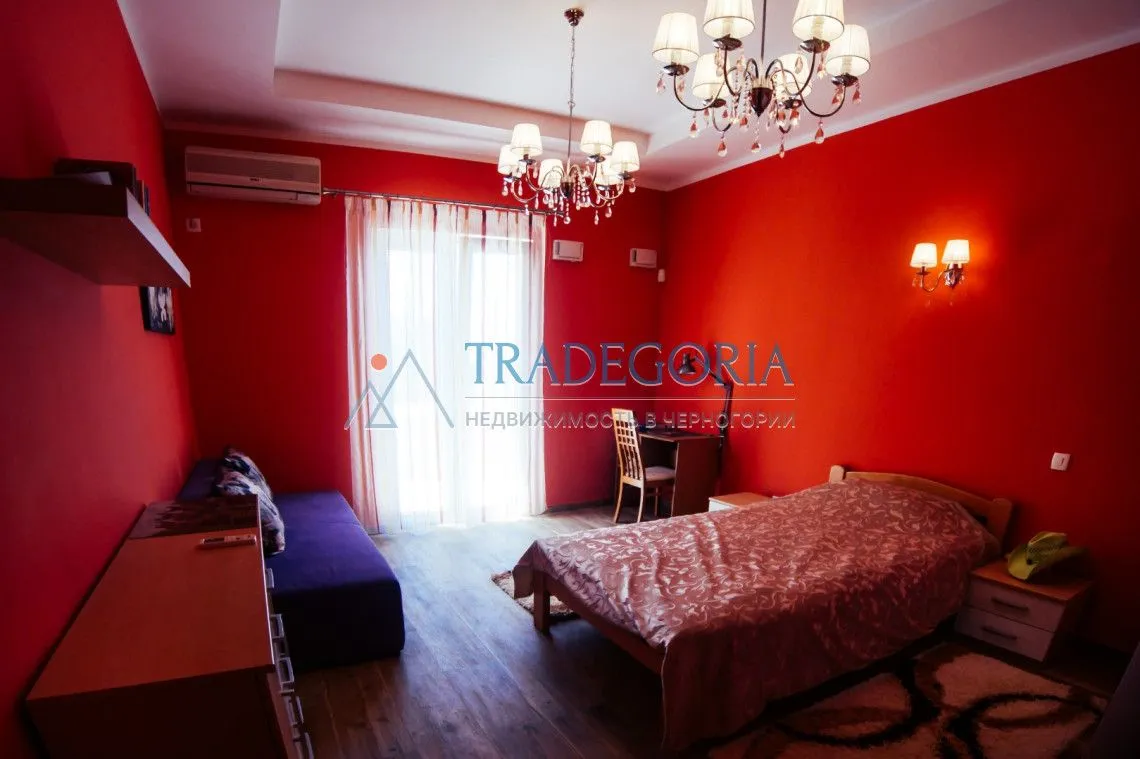 Prodaja, kuća, 265m², Dobra Voda, Bar
