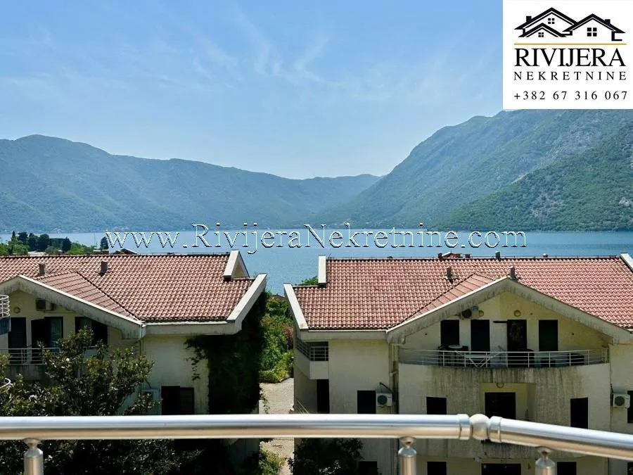 Prodaja, trosoban stan, 130m², Risan, Kotor