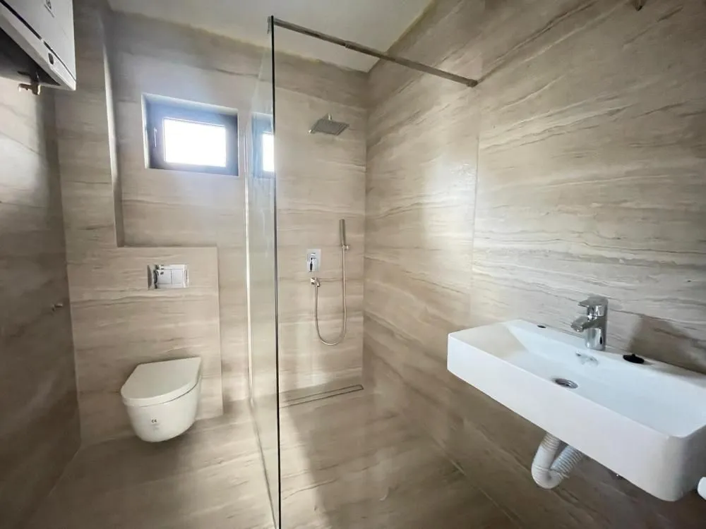 Sale, house, 233m², Čukarica, Beograd