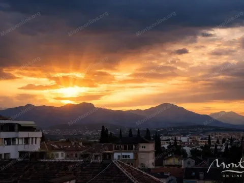 Prodaja, trosoban stan, 67m², Centar, Podgorica - image 15
