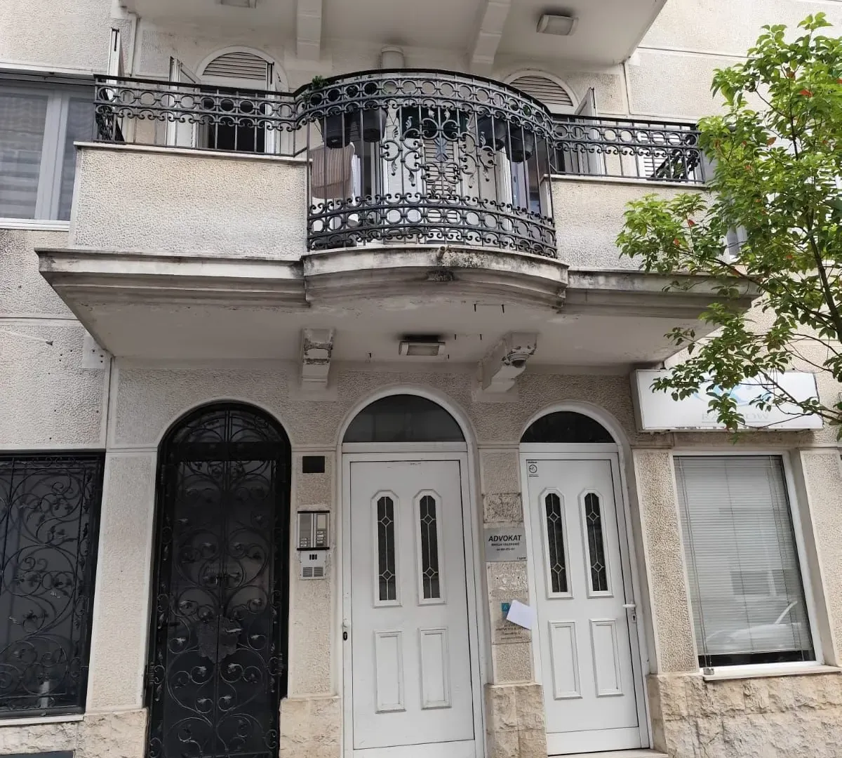Izdavanje, jednosoban stan, 33m², Centar, Podgorica