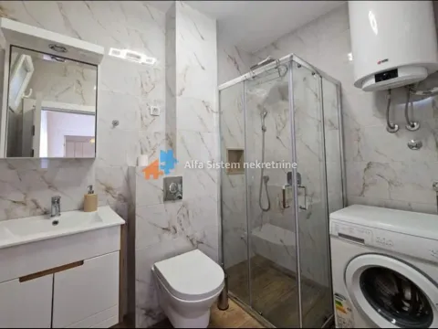 Rent, three bedroom apartment, 61m², Južni Bulevar, Vračar Sve Podlokacije - image 14