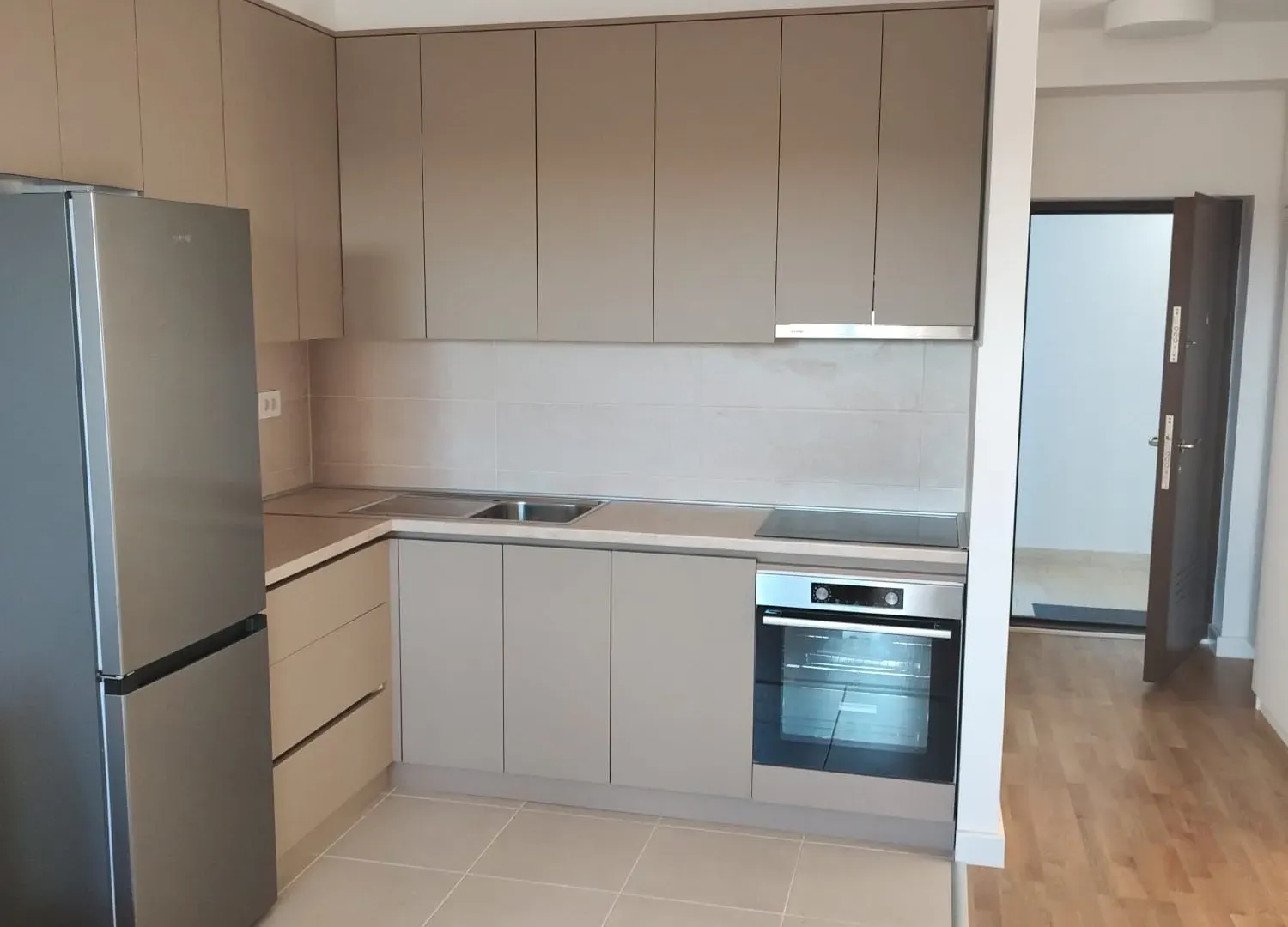 Stan-na-dan, garsonjera, 35m², Tološka šuma, Podgorica