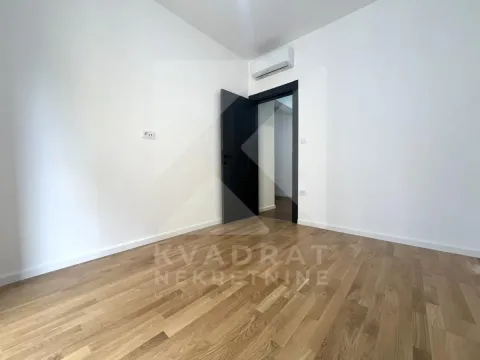Rent, one bedroom apartment, 45m², Zagorič, Podgorica - image 8