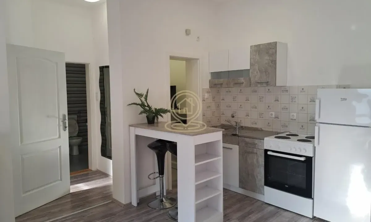 Prodaja, trosoban stan, 71m², Bulevar Oslobodjenja, Novi Sad Sve Podlokacije