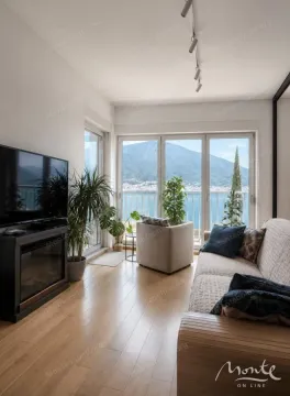 Prodaja, trosoban stan, 75m², Dobrota, Kotor - image 2