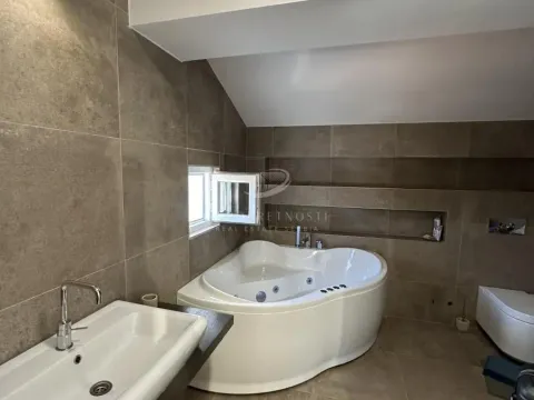 Prodaja, kuća, 300m², Lekino Brdo, Voždovac Sve Podlokacije - image 37