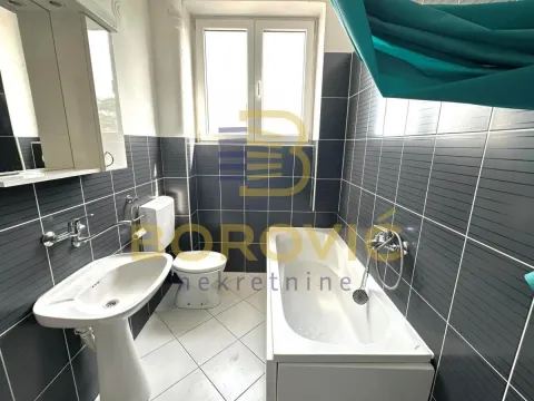 Sale, two bedroom apartment, 68m², Stari Grad, Beograd - image 8