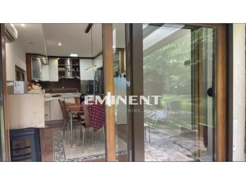 Izdavanje, kuća, 150m², Savski Venac, Beograd - image 4