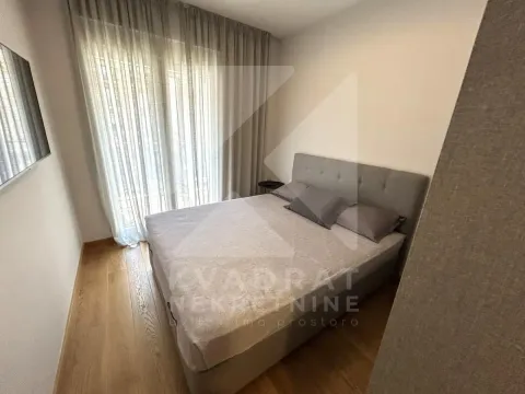 Izdavanje, jednosoban stan, 48m², New City, Podgorica - image 10