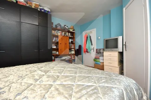 Prodaja, četvorosoban stan, 92m², Lepa Kata, Podgorica - image 13