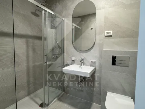 Izdavanje, jednosoban stan, 49m², Central Point, Podgorica - image 8