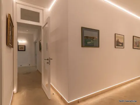 Sale, house, 380m², Belegiš, Stara Pazova - image 4