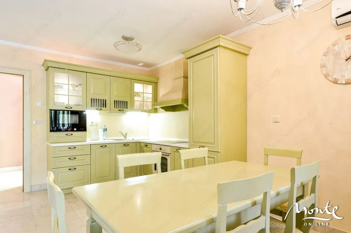 Sale, house, 170m², Budva, Crna Gora