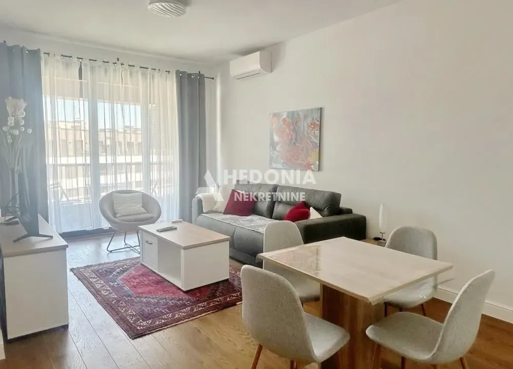 Izdavanje, trosoban stan, 61m², Novi Beograd Blok 65, Novi Beograd Sve Podlokacije