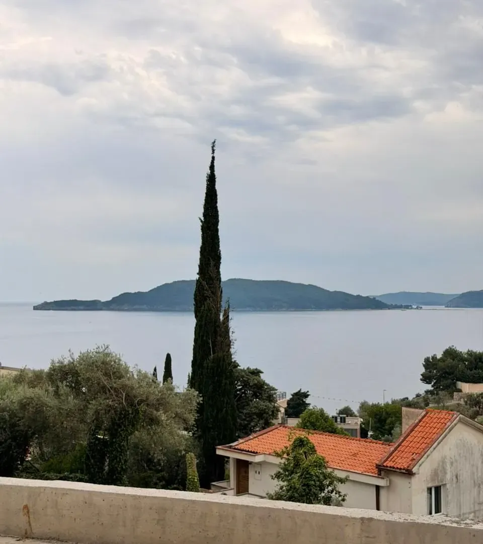Sale, two bedroom apartment, 80m², Pržno, Budva