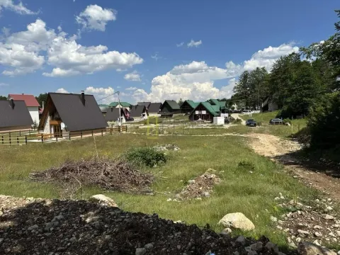 Prodaja, plac, 600m², Motički gaj, Žabljak - image 2