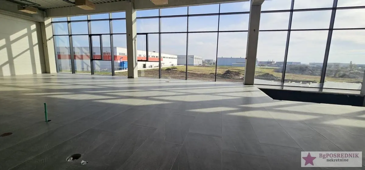 Rent, office space, 500m², Stara Pazova, Srbija