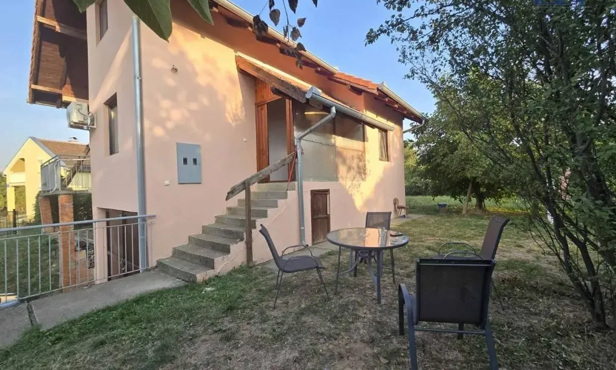 Izdavanje, kuća, 70m², Petrovaradin, Novi Sad