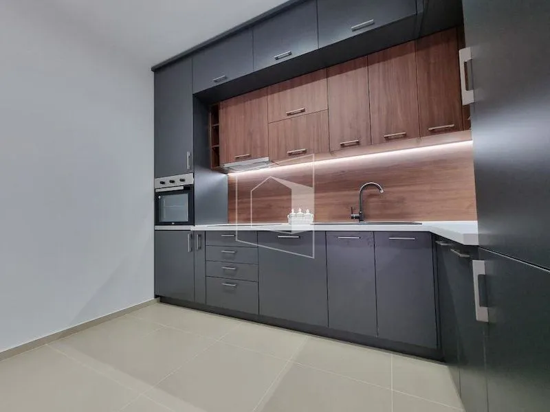 Izdavanje, dvosoban stan, 69m², Master Kvart, Podgorica