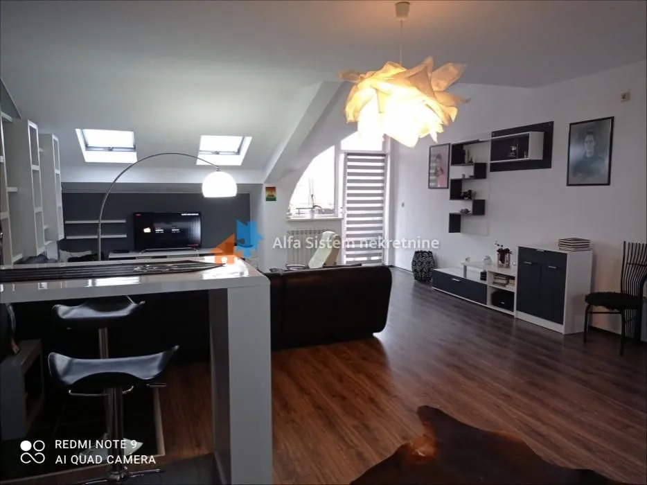 Prodaja, trosoban stan, 133m², Cvetkova Pijaca, Zvezdara Sve Podlokacije