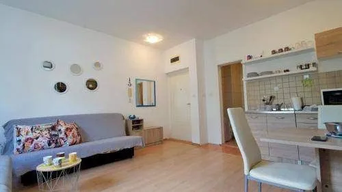 Rent, apartment, 33m², Bečići, Budva