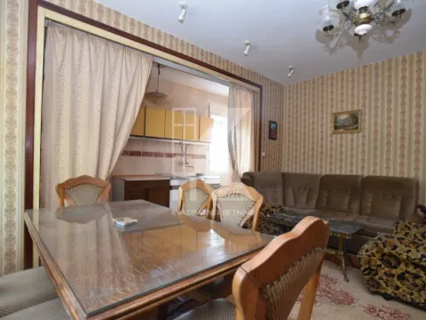 Prodaja, kuća, 240m², Dahna, Podgorica - image 41