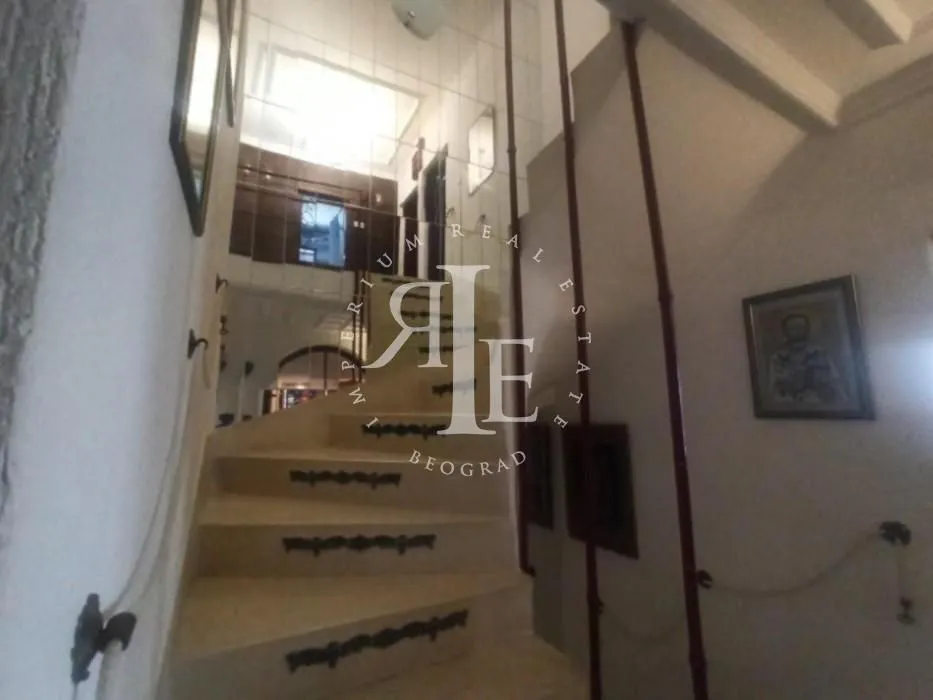 Sale, house, 300m², Mala Moštanica, Obrenovac