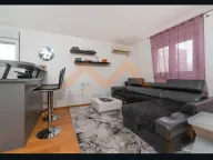 Rent, one bedroom apartment, 45m², Blok 9, Podgorica - image 1