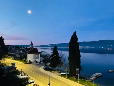 Sale, one bedroom apartment, 55m², Donja Lastva, Tivat - image 4