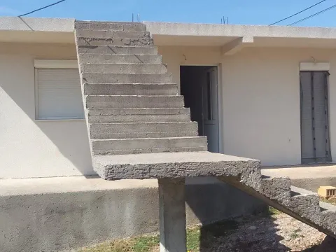 Prodaja, kuća, 106m², Podgorica, Crna Gora - image 3