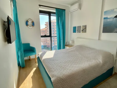 Izdavanje, jednosoban stan, 43m², Centar, Budva - image 6