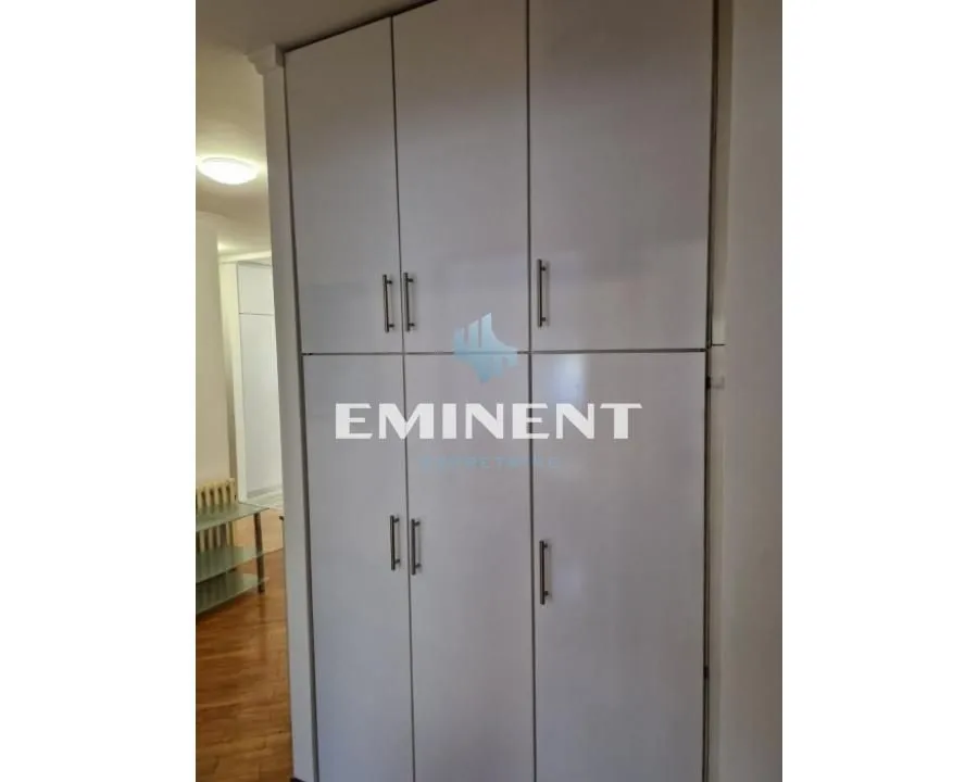Rent, four bedroom apartment, 104m², Vračar Hram, Vračar Sve Podlokacije
