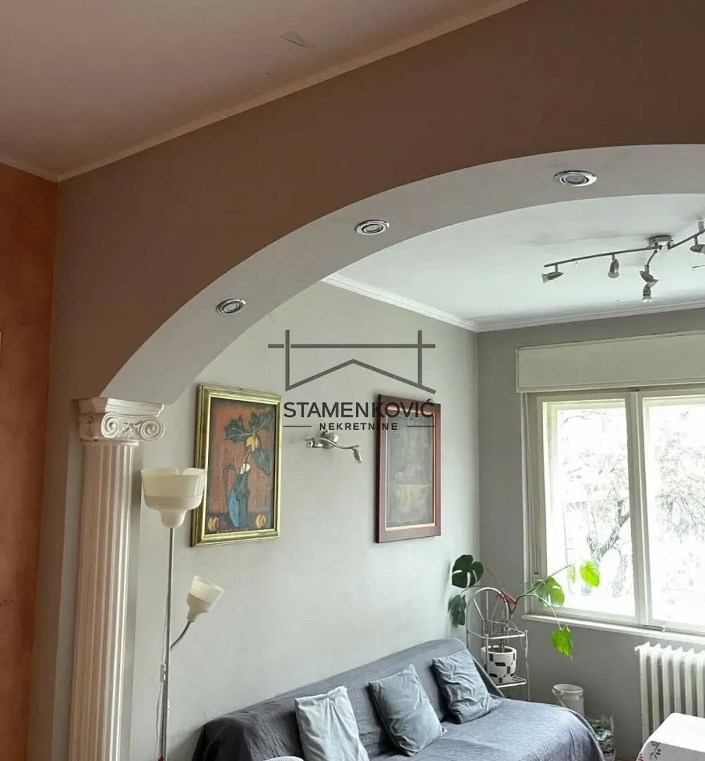 Prodaja, dvosoban stan, 58m², Centar, Novi Sad