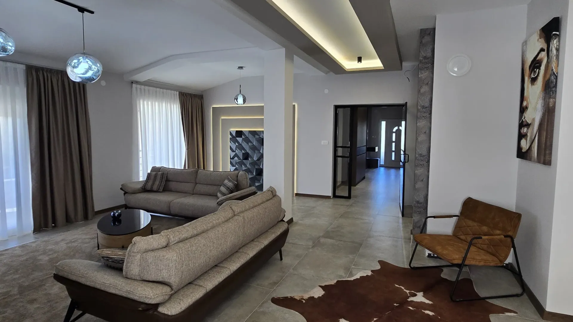 Rent, three bedroom apartment, 180m², Tološi, Podgorica