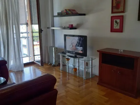 Rent, studio apartment, 31m², Preko Morače, Podgorica - image 3