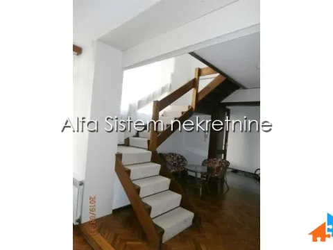 Izdavanje, četvorosoban stan, 120m², Savski Venac, Beograd - image 9