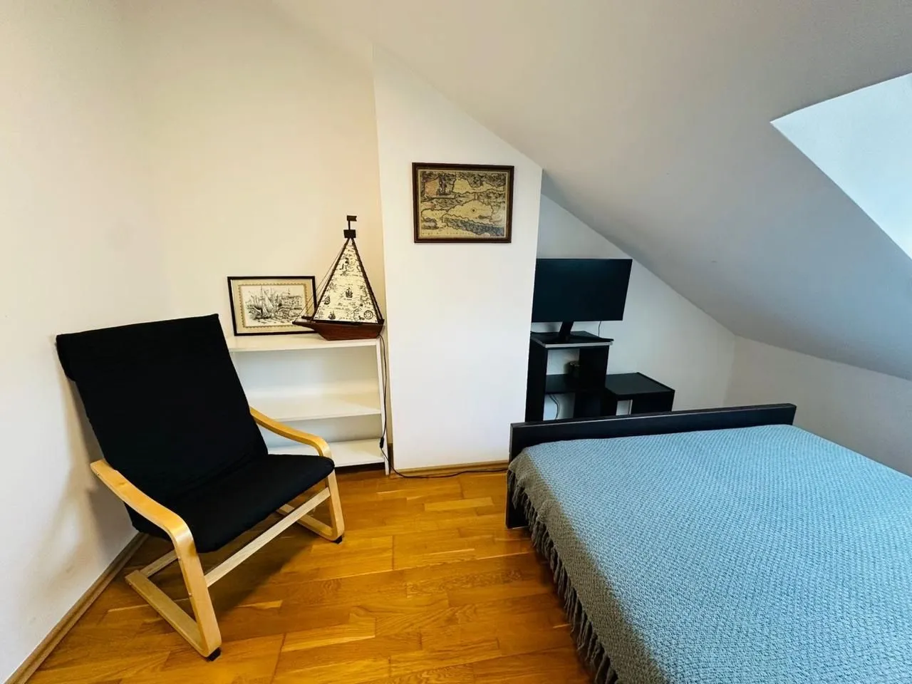 Rent, two bedroom apartment, 82m², Centar, Tivat
