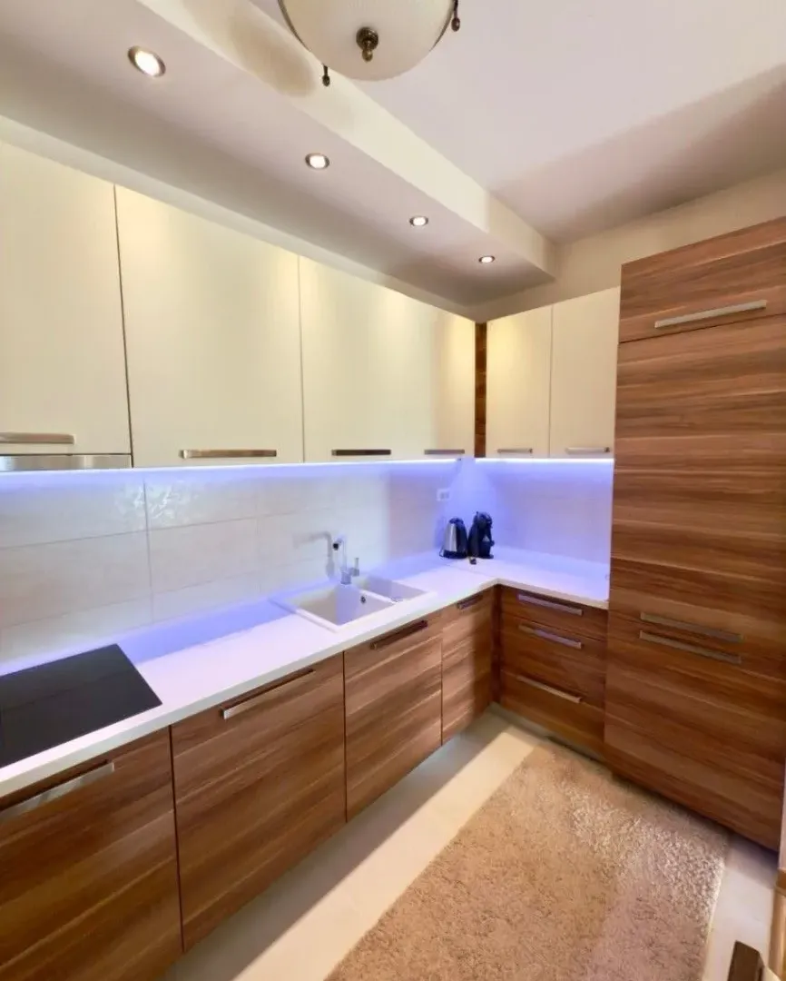 Izdavanje, dvosoban stan, 64m², City Kvart, Podgorica