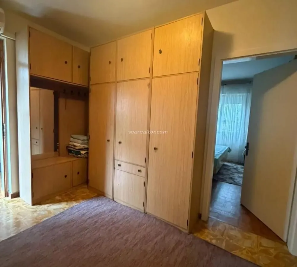 Izdavanje, dvosoban stan, 100m², Centar, Tivat