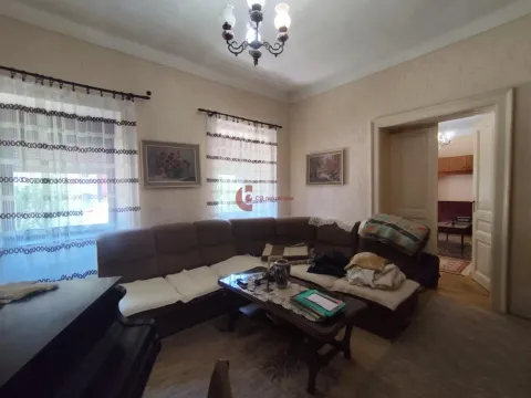 Sale, house, 206m², Centar, Subotica - image 9