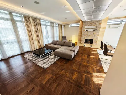 Izdavanje, četvorosoban stan, 148m², Savski Venac, Beograd - image 3