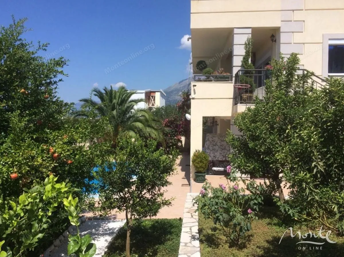 Sale, house, 330m², Utjeha, Bar