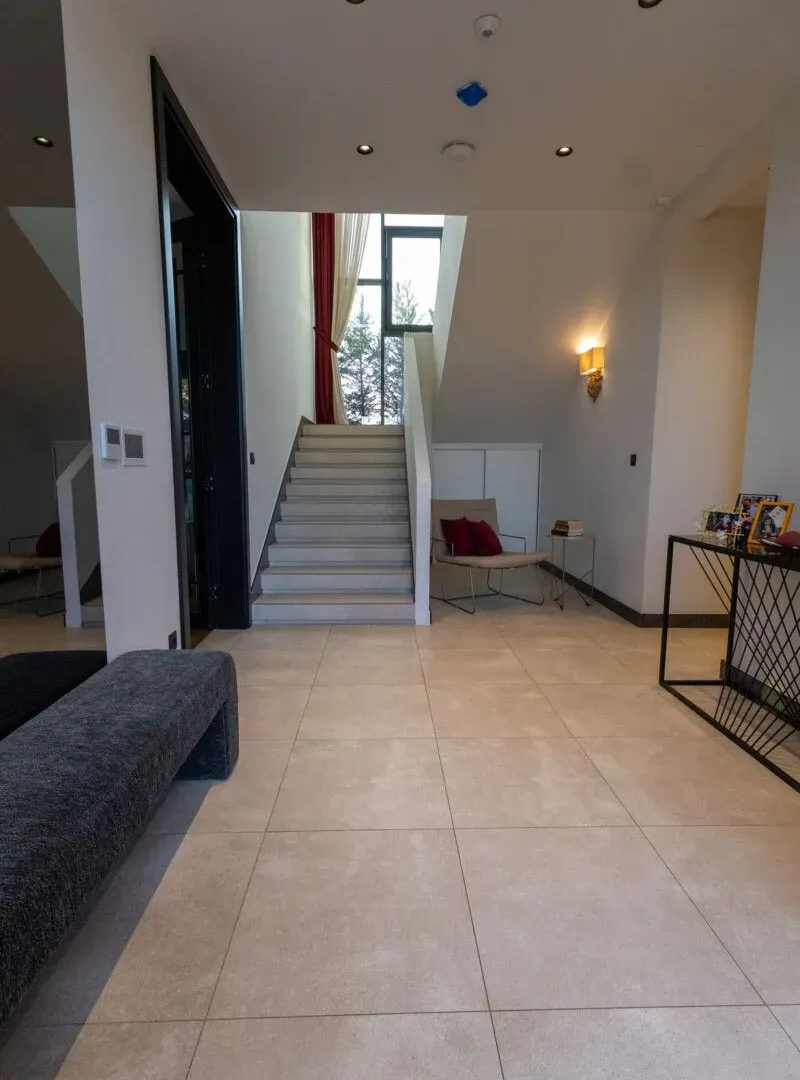 Sale, house, 250m², Gornja Gorica, Podgorica