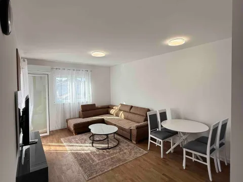 Rent, one bedroom apartment, 47m², Stari Aerodrom, Podgorica - image 2
