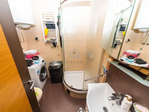 Izdavanje, dvosoban stan, 55m², Stari Aerodrom, Podgorica - image 9